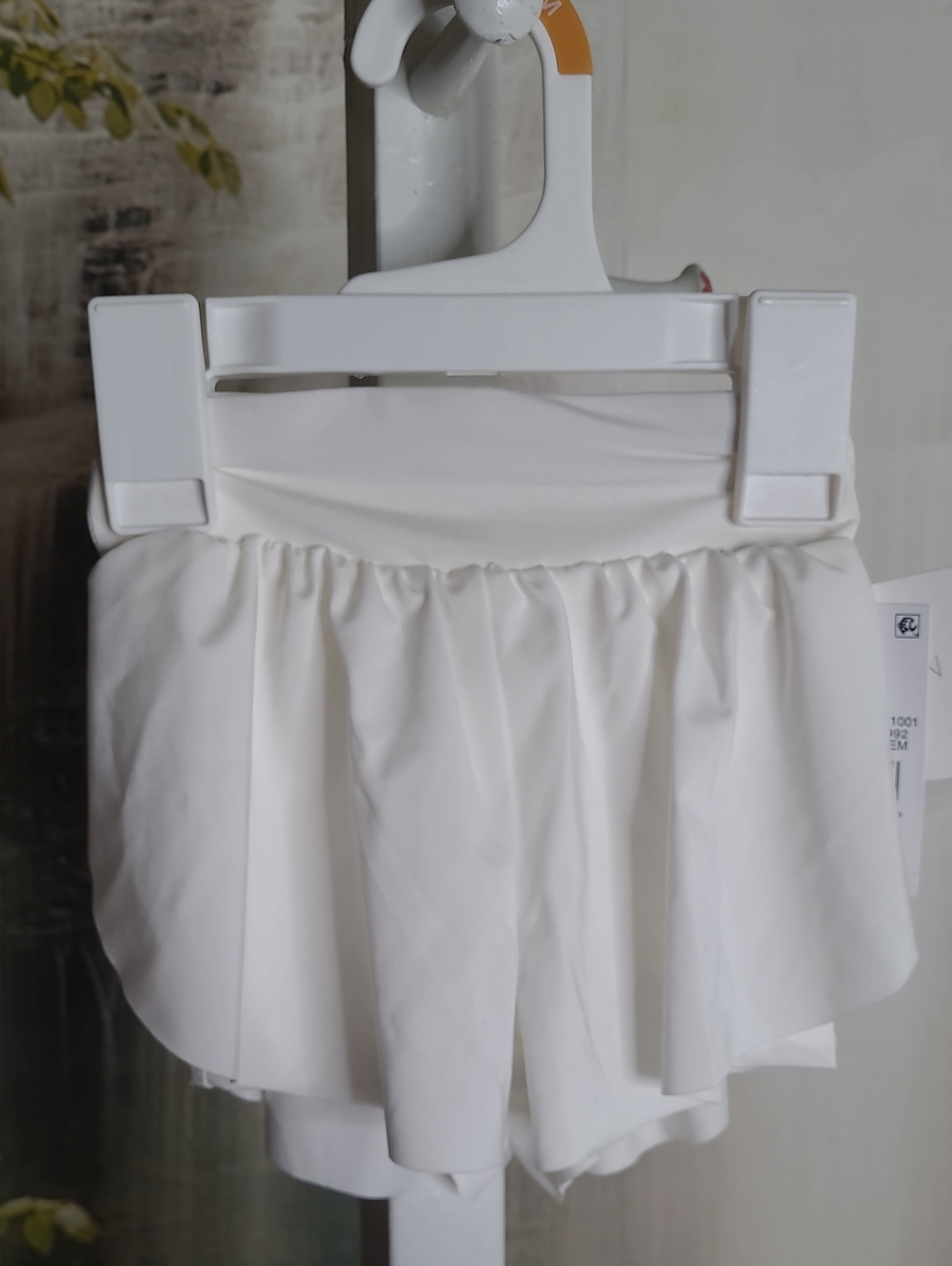 New! Grayson Mini Girls 12 months white ruffle flowy skort skirt shorts